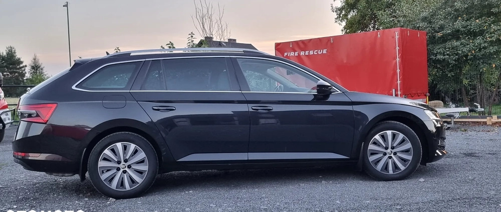 Skoda Superb cena 147600 przebieg: 49000, rok produkcji 2021 z Nowogród małe 667